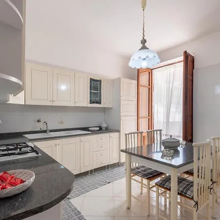 Casa Viola 1 Piano 100 Mt Dal Mare Trappeto (Sicily)