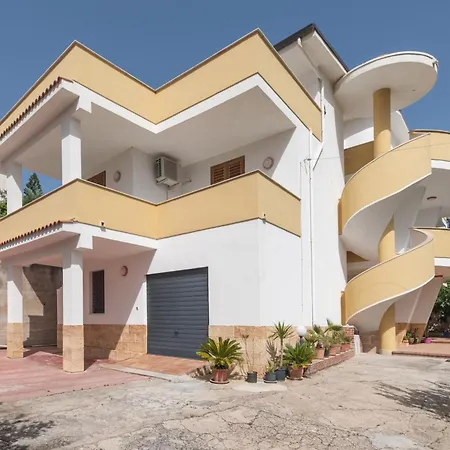 Casa Viola 1 Piano 100 Mt Dal Mare *
